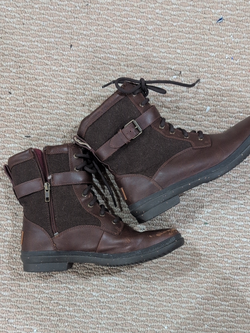 UGG Women Kelsey Winter Waterproof Isolated Boots 8.5
